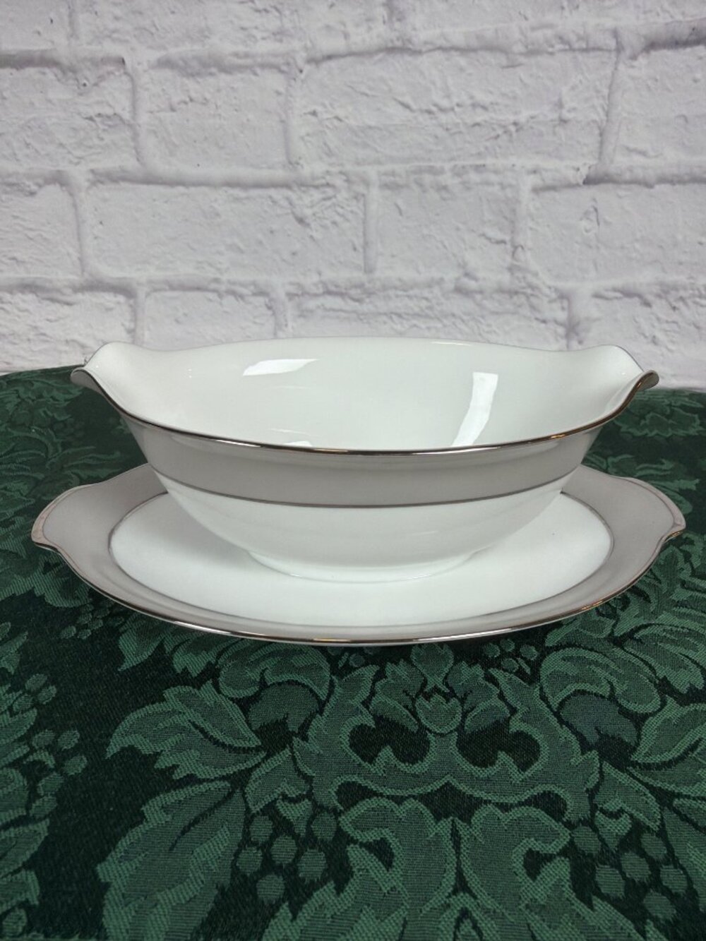 VTG Sango Platina 9in Gravy Sauce Boat Attached Underplate White Platinum Japan - Picture 10 of 14